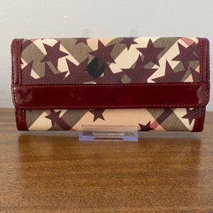 Stylish Burberry Nova Check Star Pattern Flap Wallet W/Dust Bag & Box
